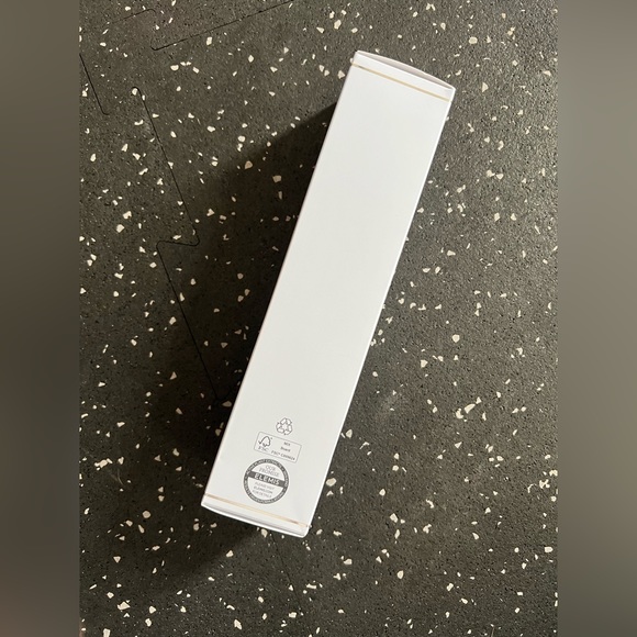 ELEMIS LONDON | Clarifying Clay Wash 150mL - Picture 8 of 9